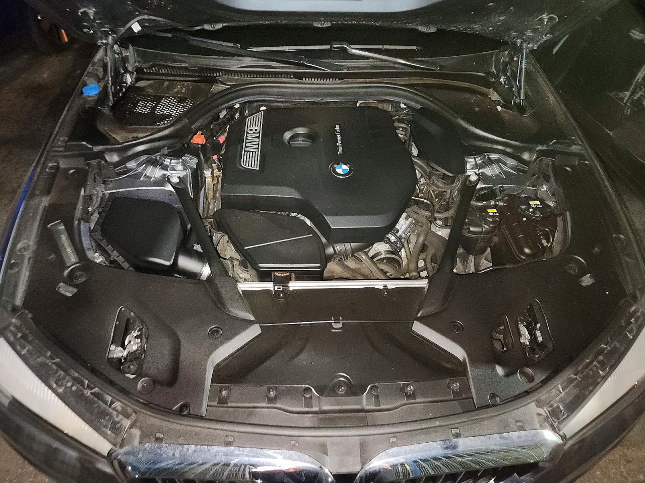 2018 BMW 530 I - zdjęcie 12