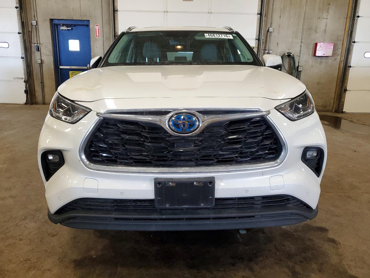 2021 Toyota Highlander Hybrid Limited - zdjęcie 5