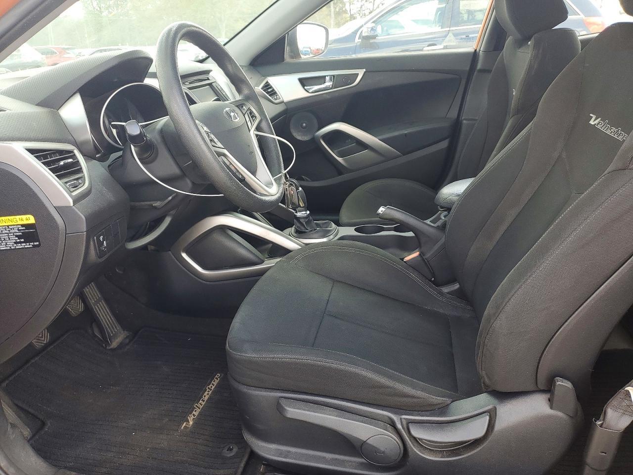 2016 Hyundai Veloster Base - zdjęcie 7