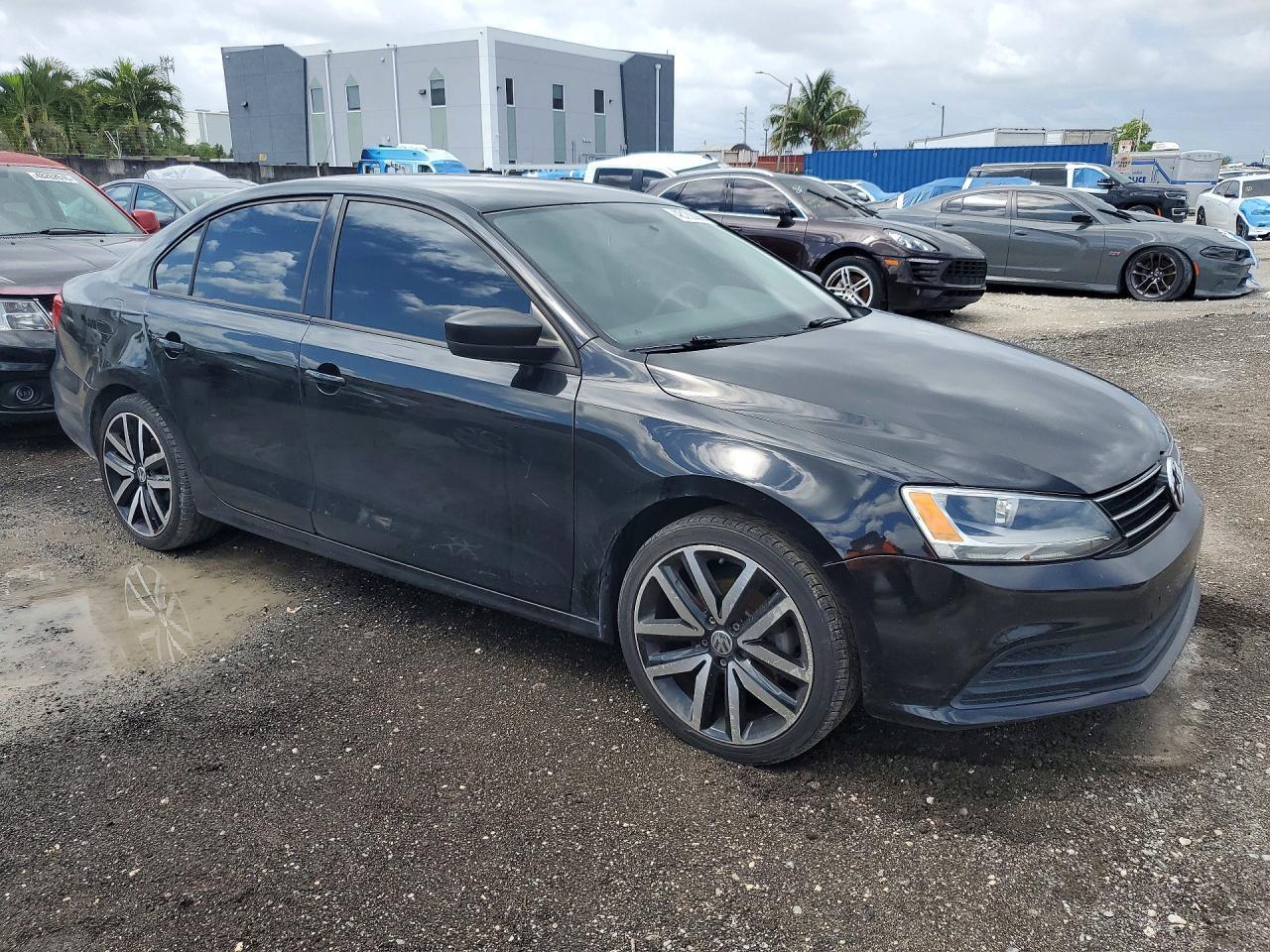 2015 Volkswagen Jetta Base - zdjęcie 4