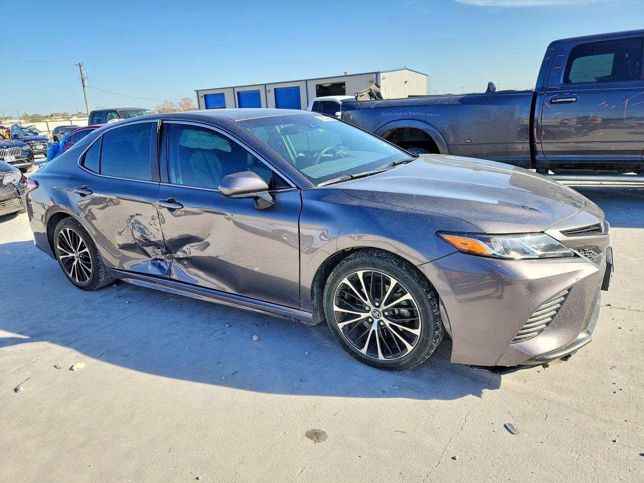 2018 Toyota Camry Se - zdjęcie 4