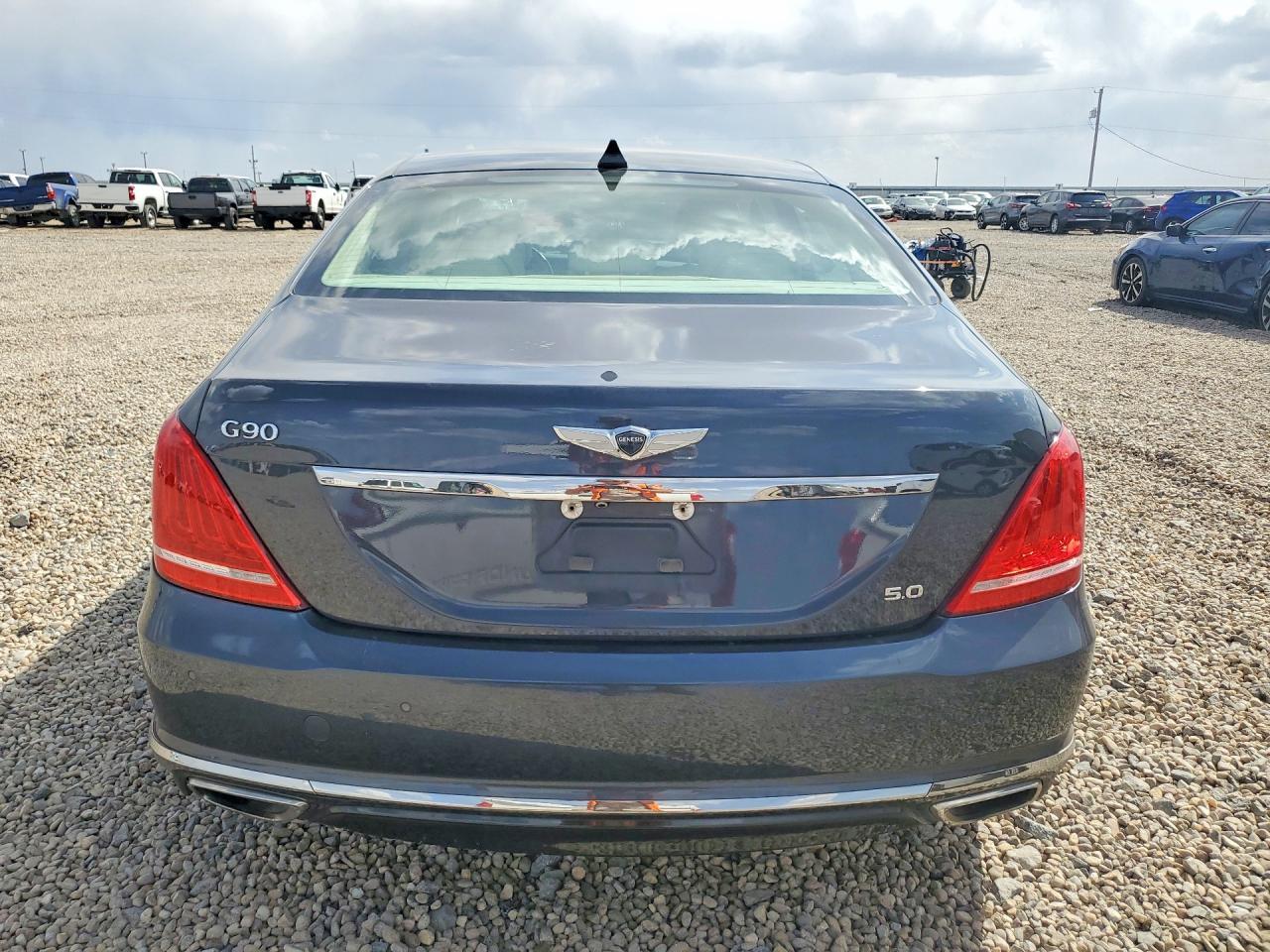 2017 Genesis G90 5.0 Ultimate - zdjęcie 6