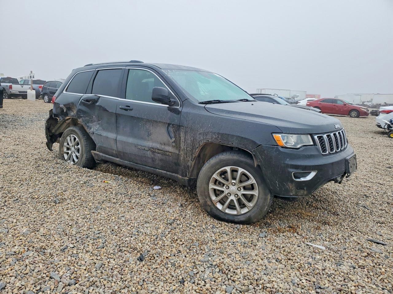 2021 Jeep Grand Cherokee Laredo - zdjęcie 4