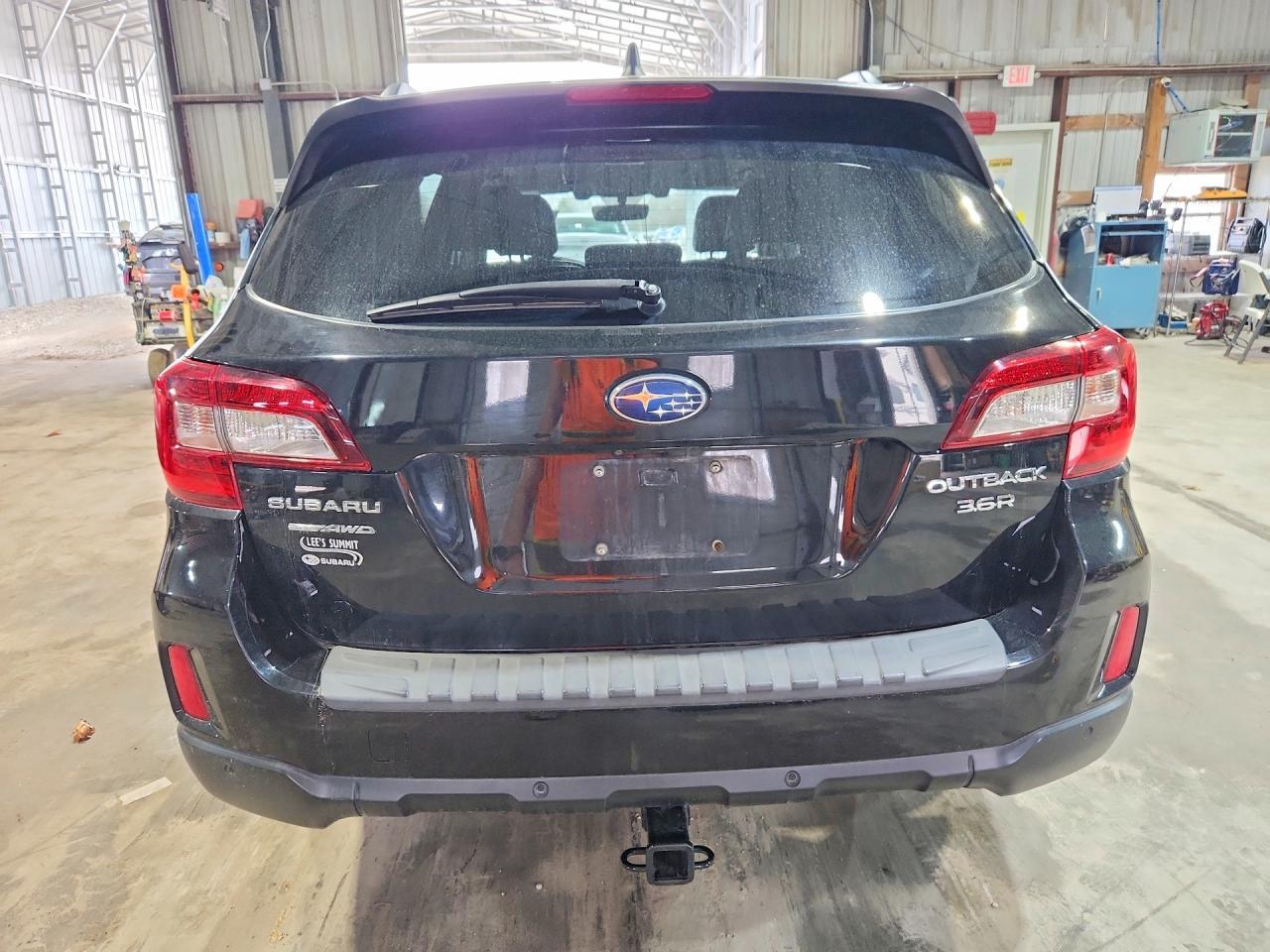 2017 Subaru Outback Touring - zdjęcie 6