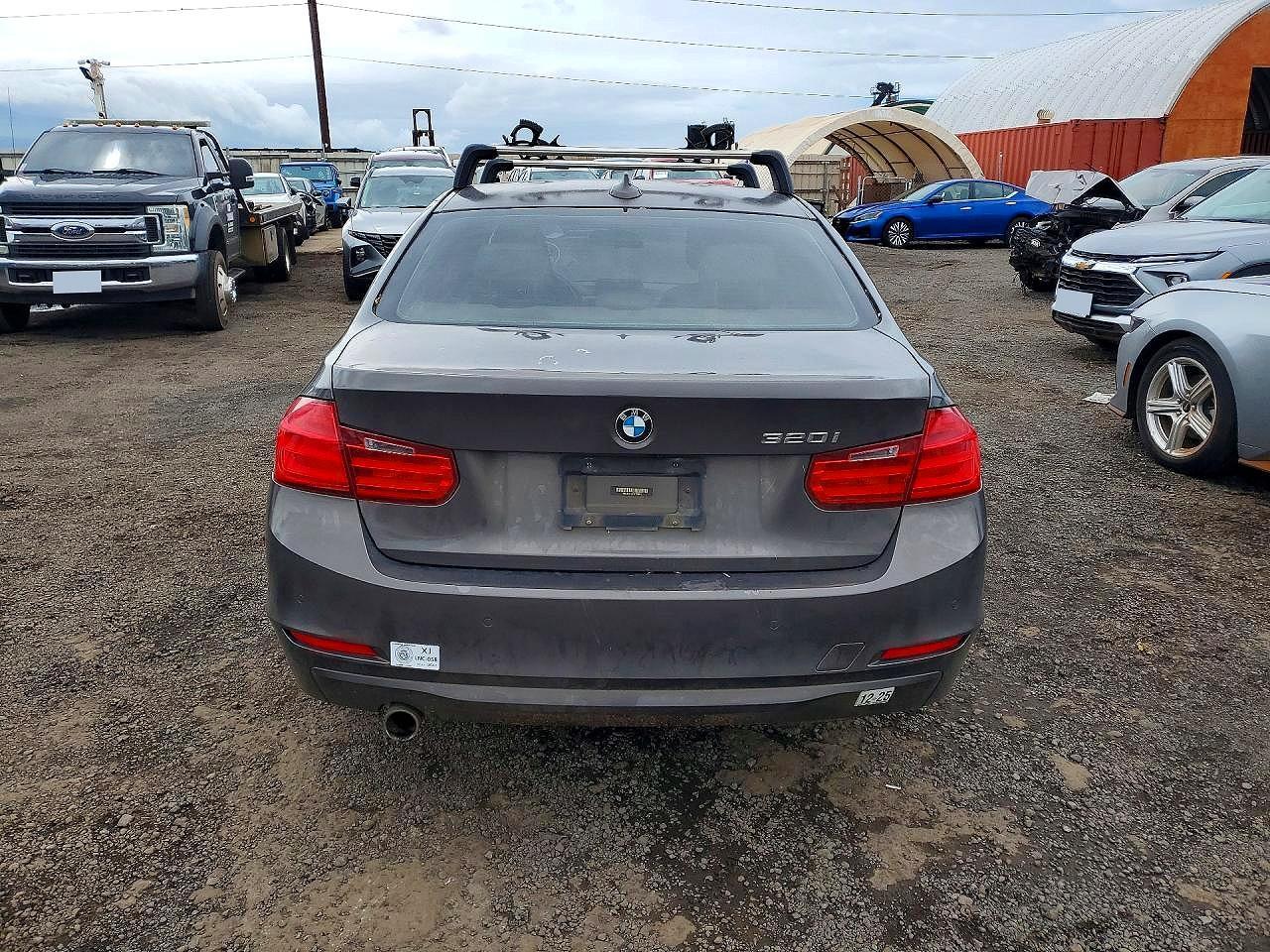 2013 BMW 320 I - zdjęcie 6
