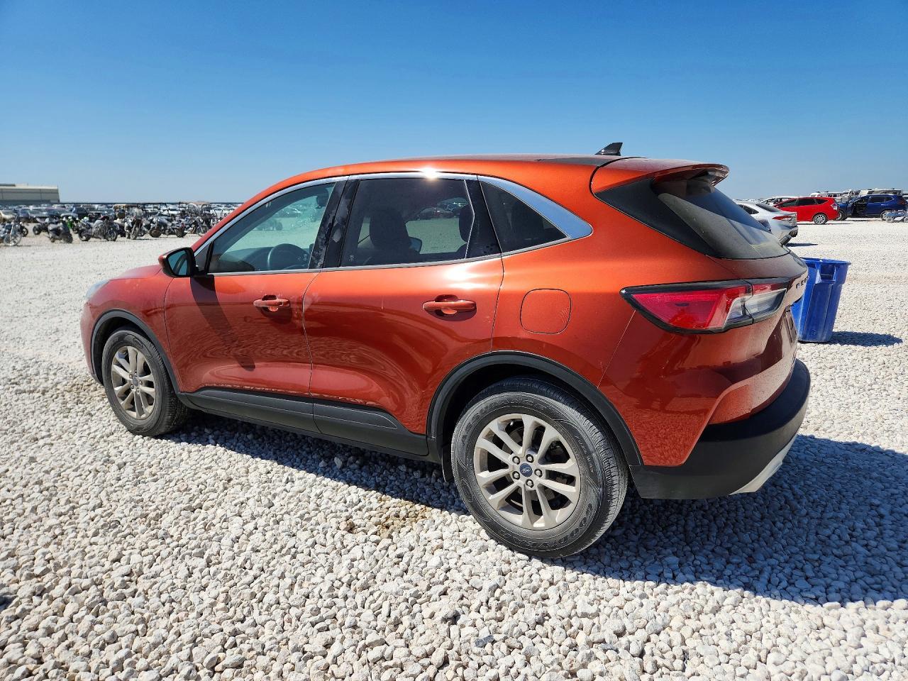 2020 Ford Escape Se - zdjęcie 2