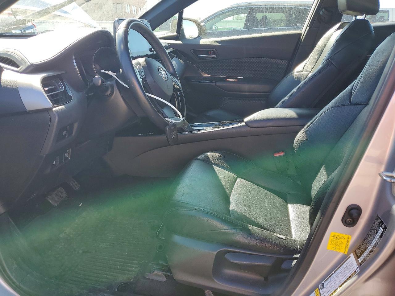 2019 Toyota C-Hr Xle - zdjęcie 7