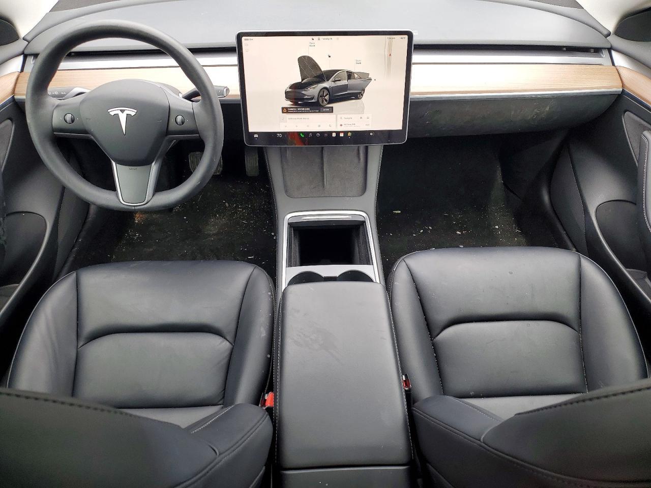 2023 Tesla Model 3 - zdjęcie 8