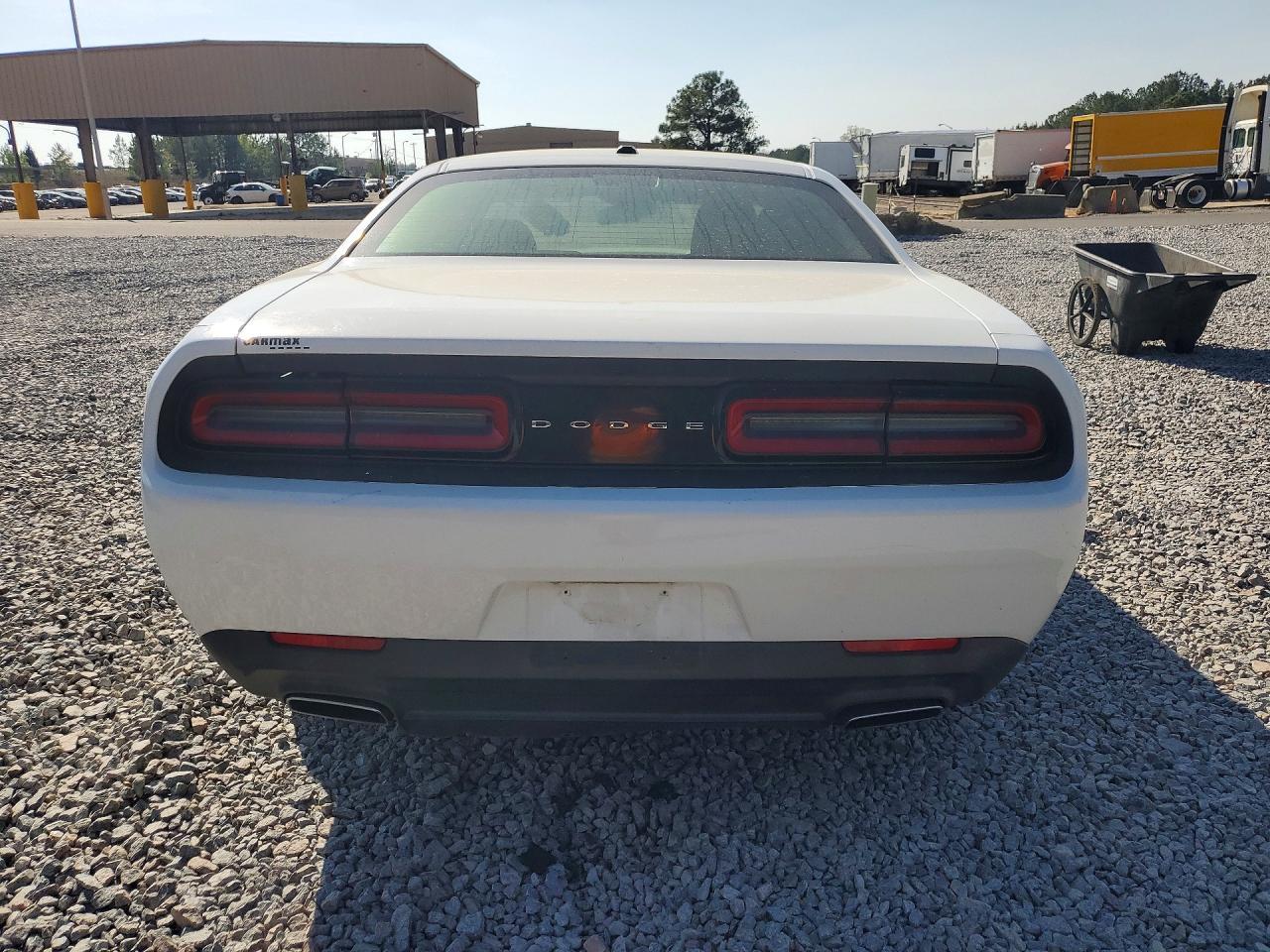 2015 Dodge Challenger Sxt - zdjęcie 6