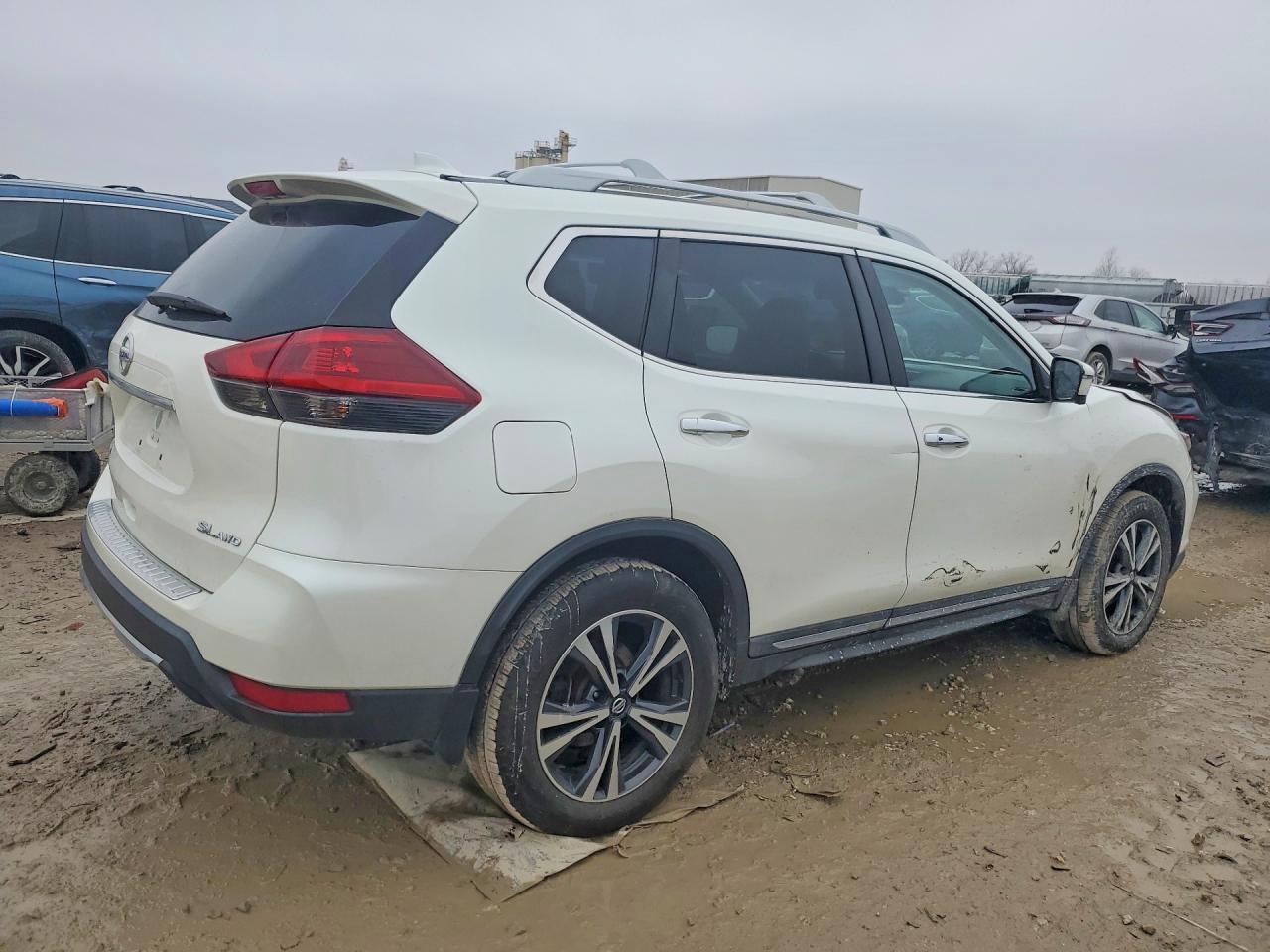 2018 Nissan Rogue S - zdjęcie 3