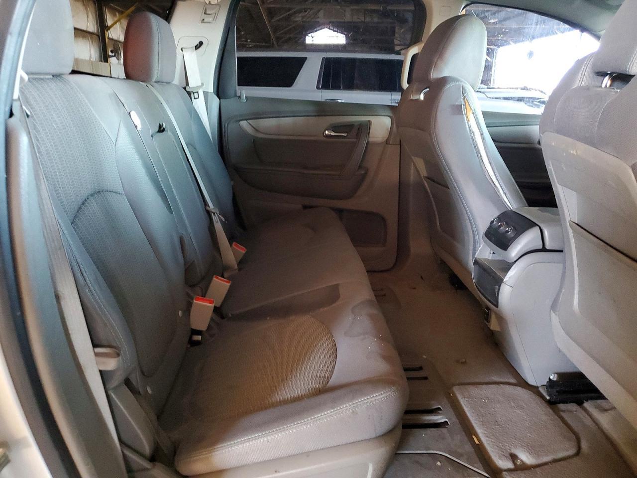 2014 Chevrolet Traverse Ls - zdjęcie 11