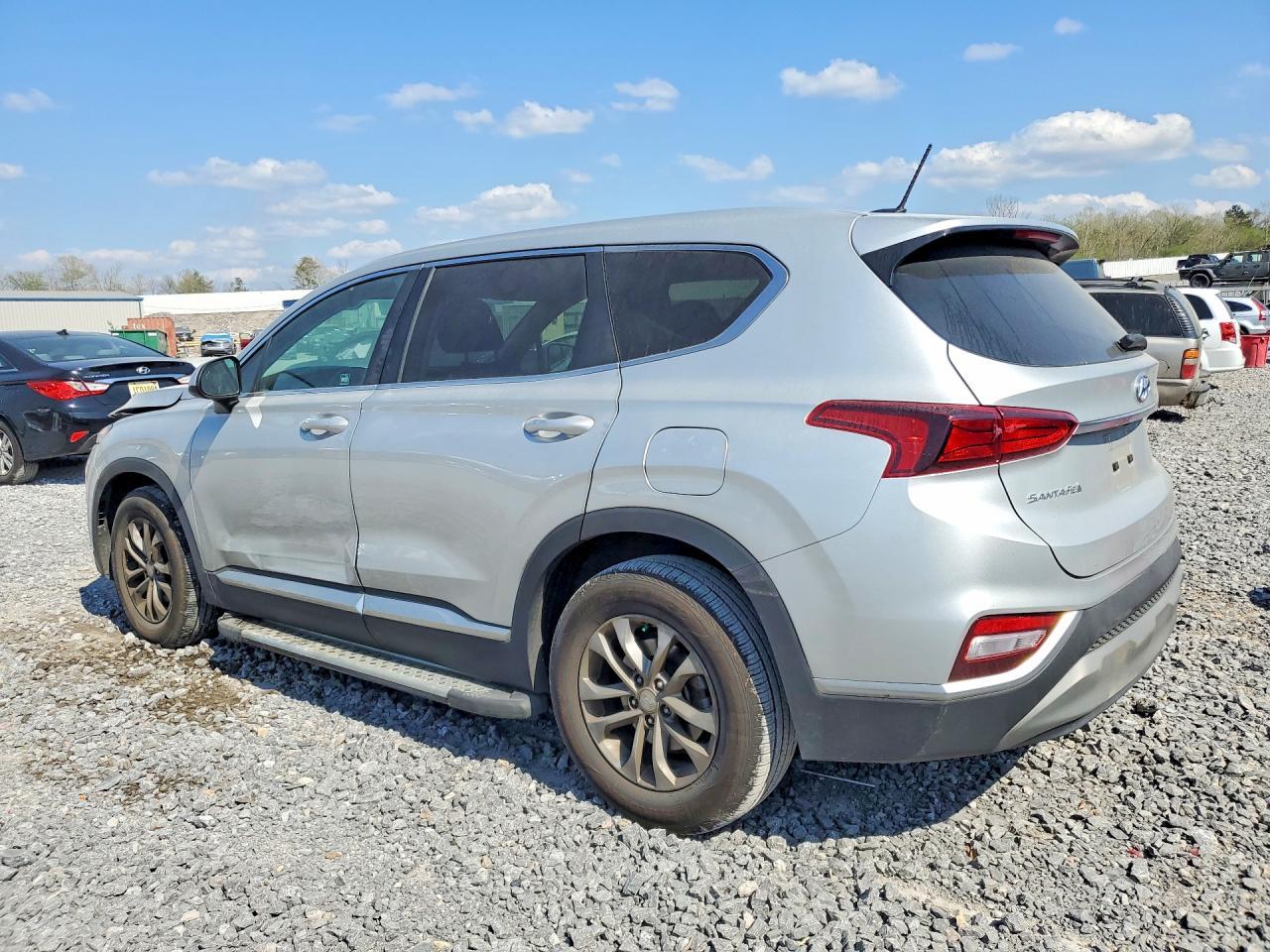 2019 Hyundai Santa Fe Se 2.4L - zdjęcie 2