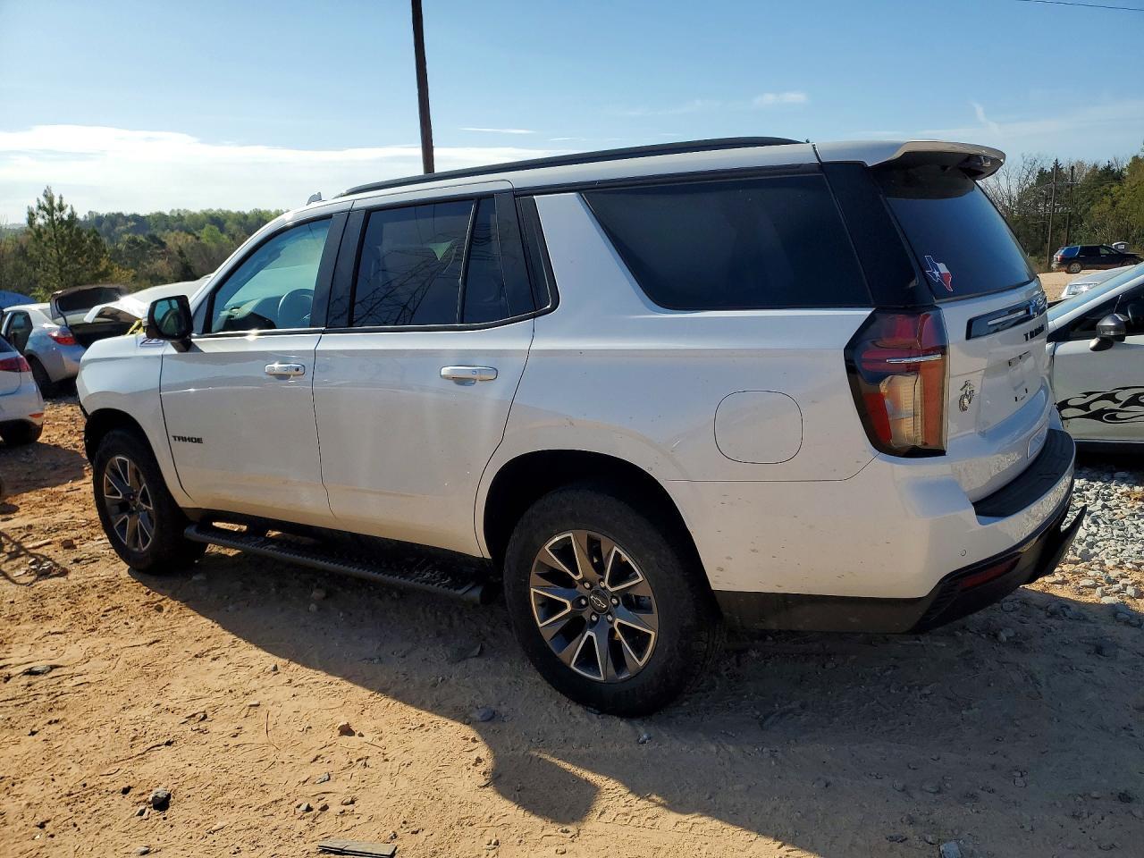 2024 Chevrolet Tahoe K1500 Z71 - zdjęcie 2