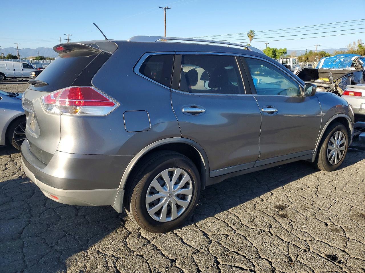2016 Nissan Rogue S - zdjęcie 3