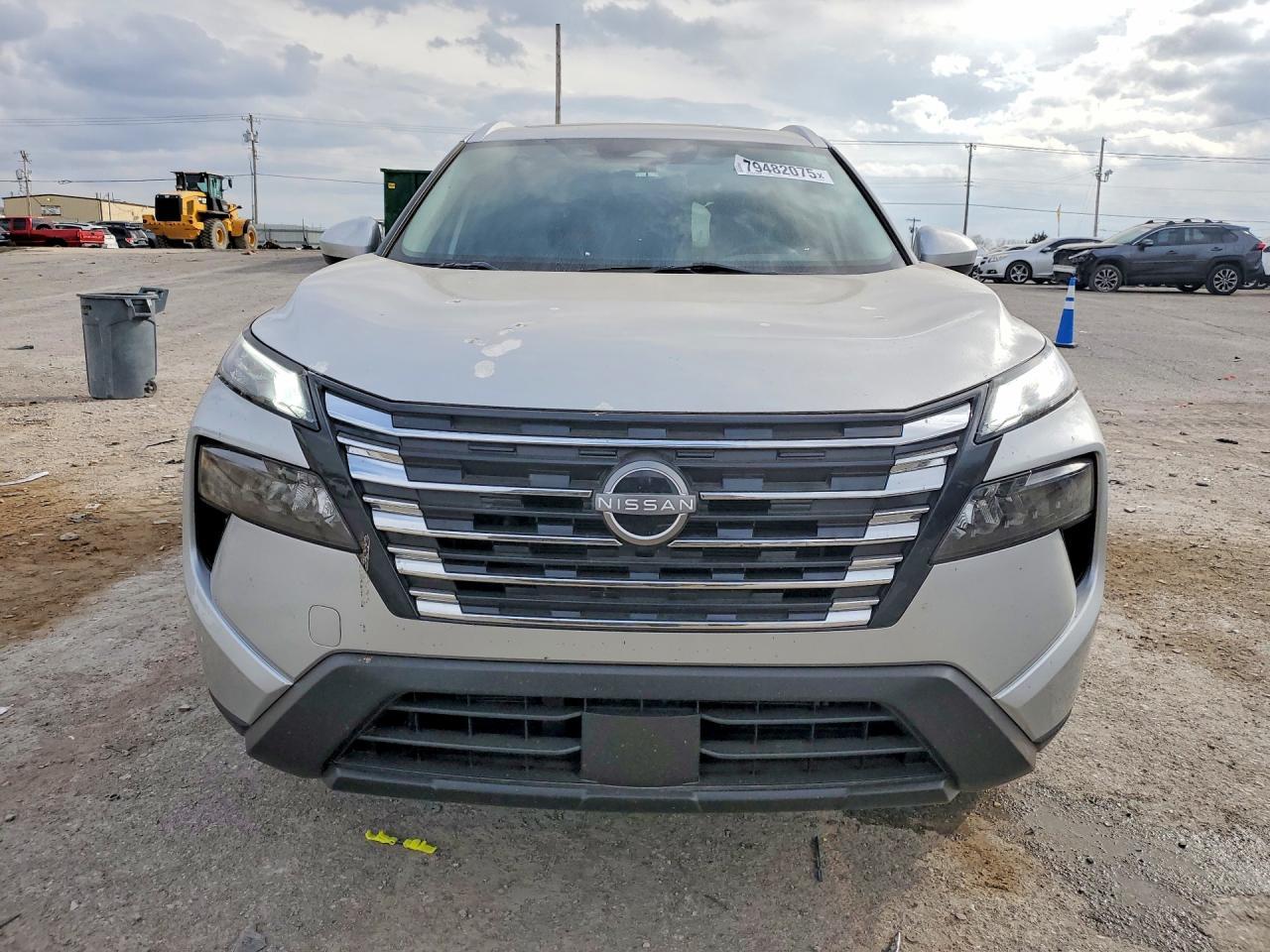 2024 Nissan Rogue Sv - zdjęcie 5