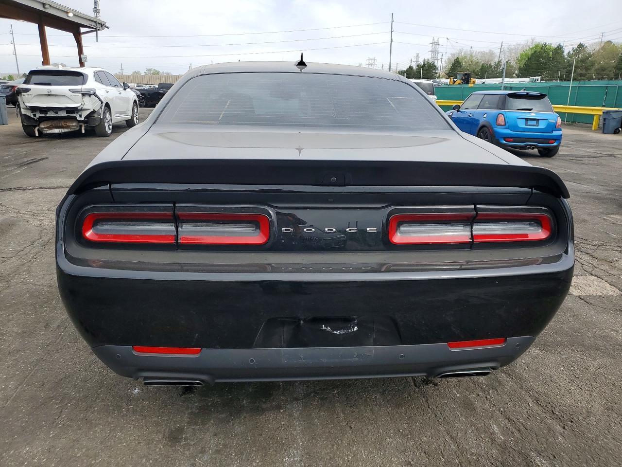 2021 Dodge Challenger R - zdjęcie 6