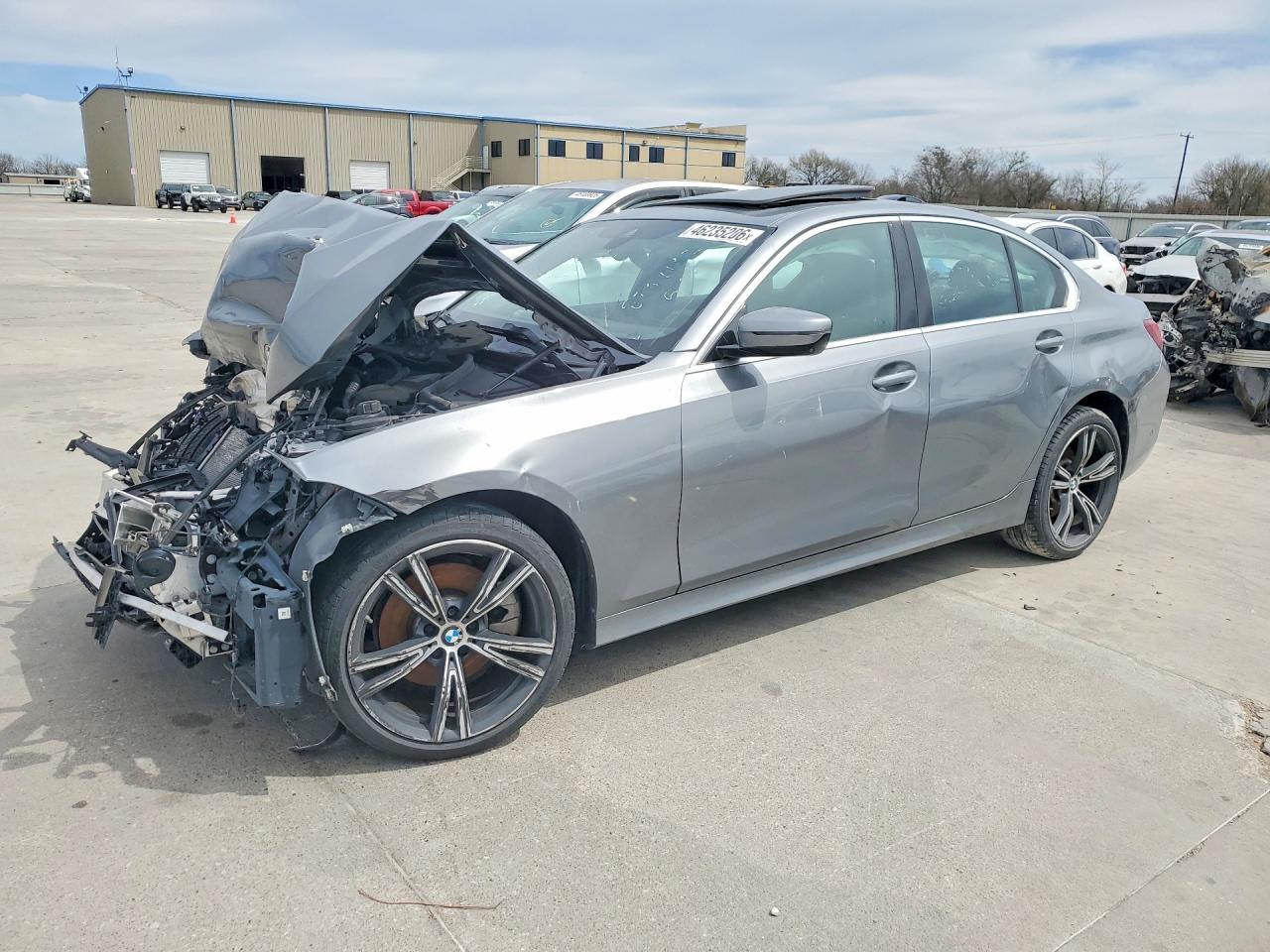 BMW Seria 3 - zdjęcie 1