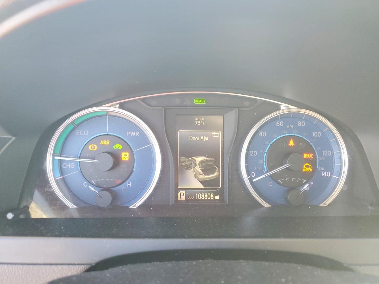 2016 Toyota Camry Hybrid Le - zdjęcie 9