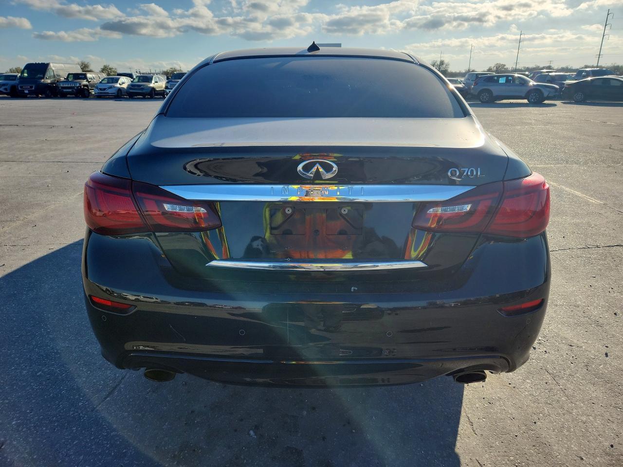 2016 Infiniti Q70L 3.7 - zdjęcie 6