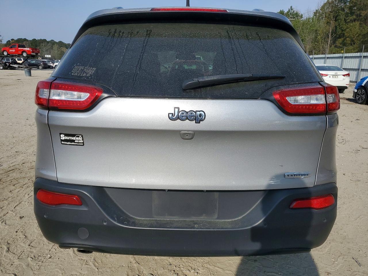 2017 Jeep Cherokee Latitude - zdjęcie 6