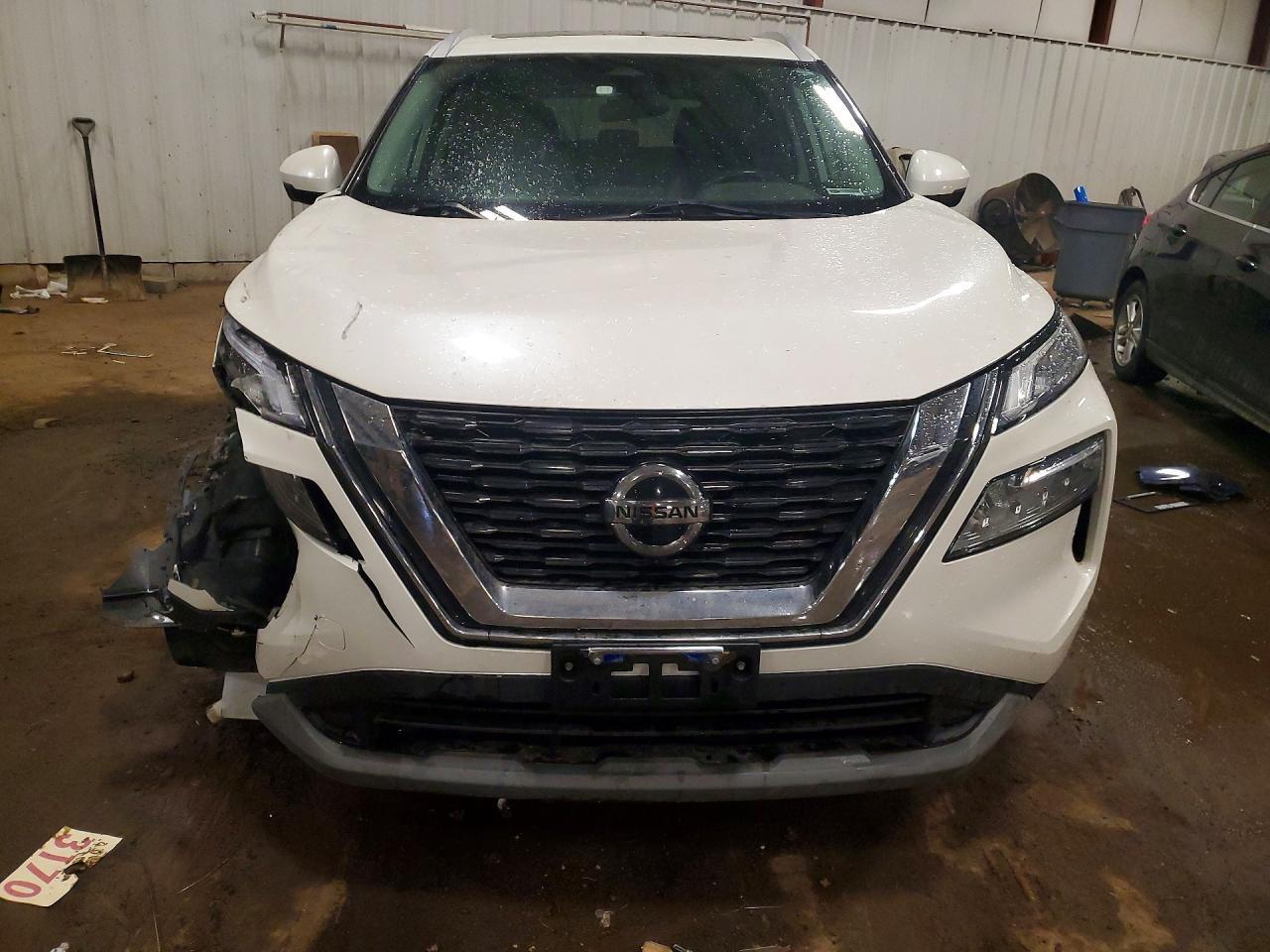 2021 Nissan Rogue Sv - zdjęcie 5