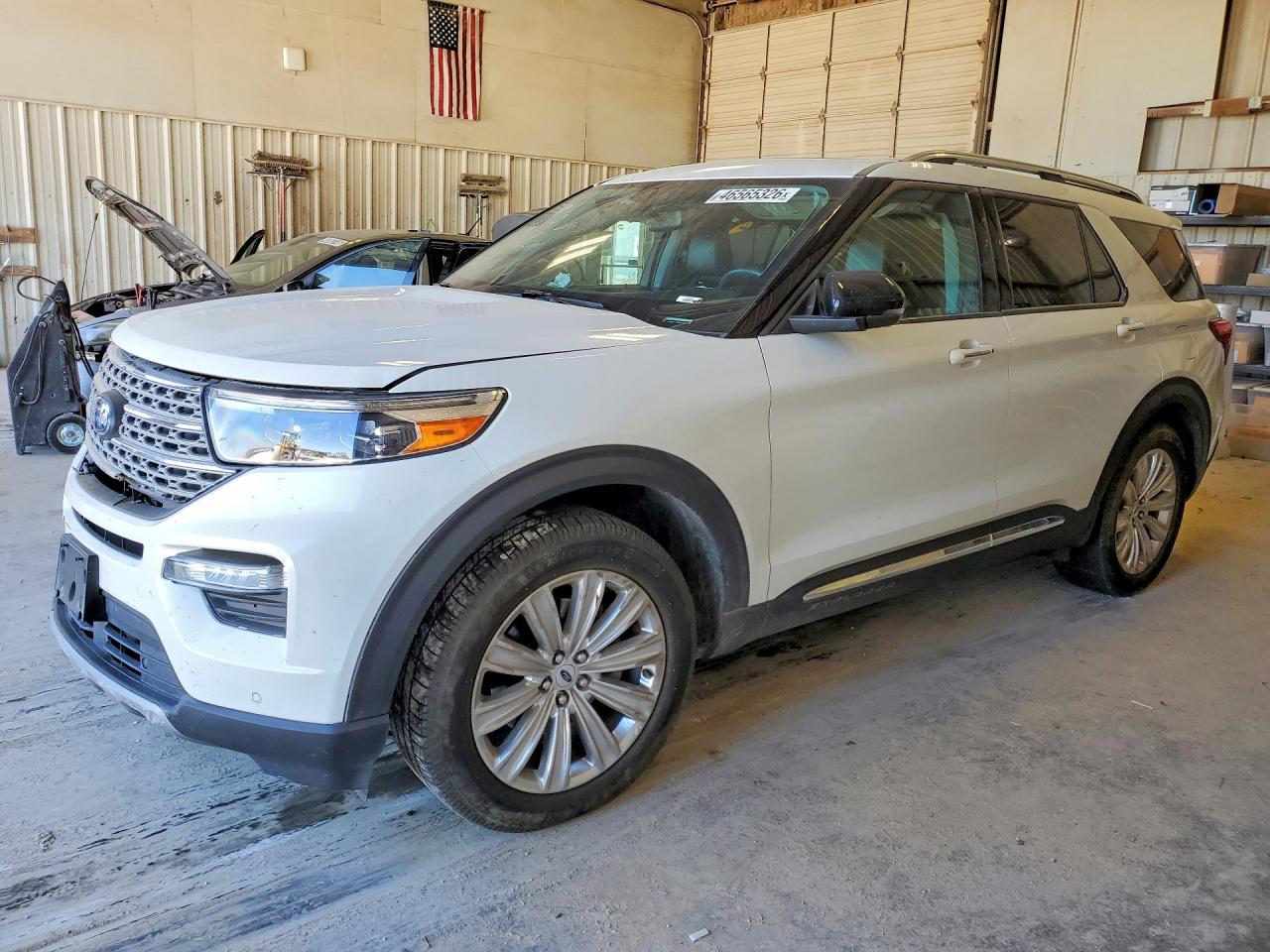 2022 Ford Explorer Limited - zdjęcie główne