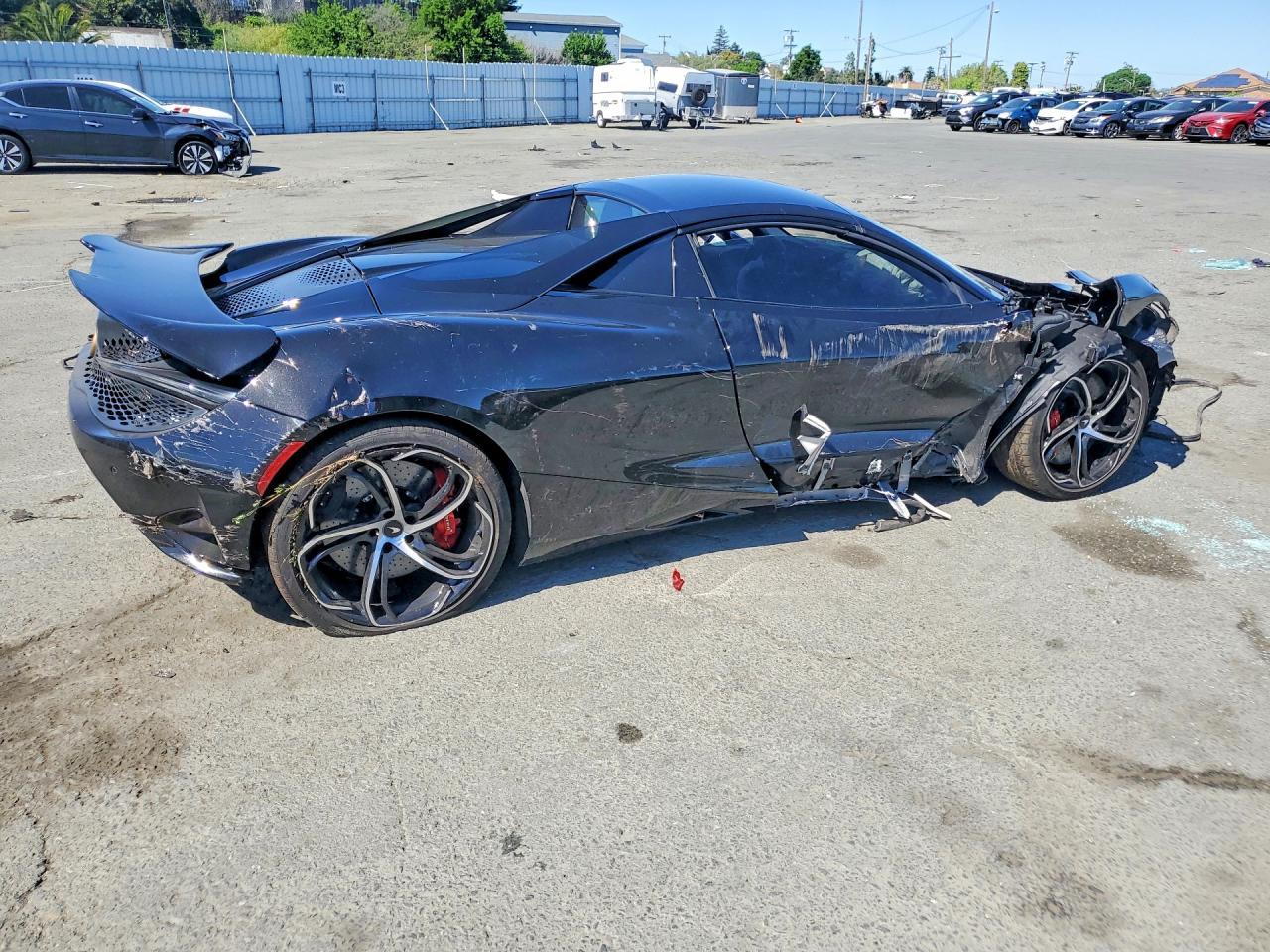 2024 Mclaren Automotive 750S - zdjęcie 3