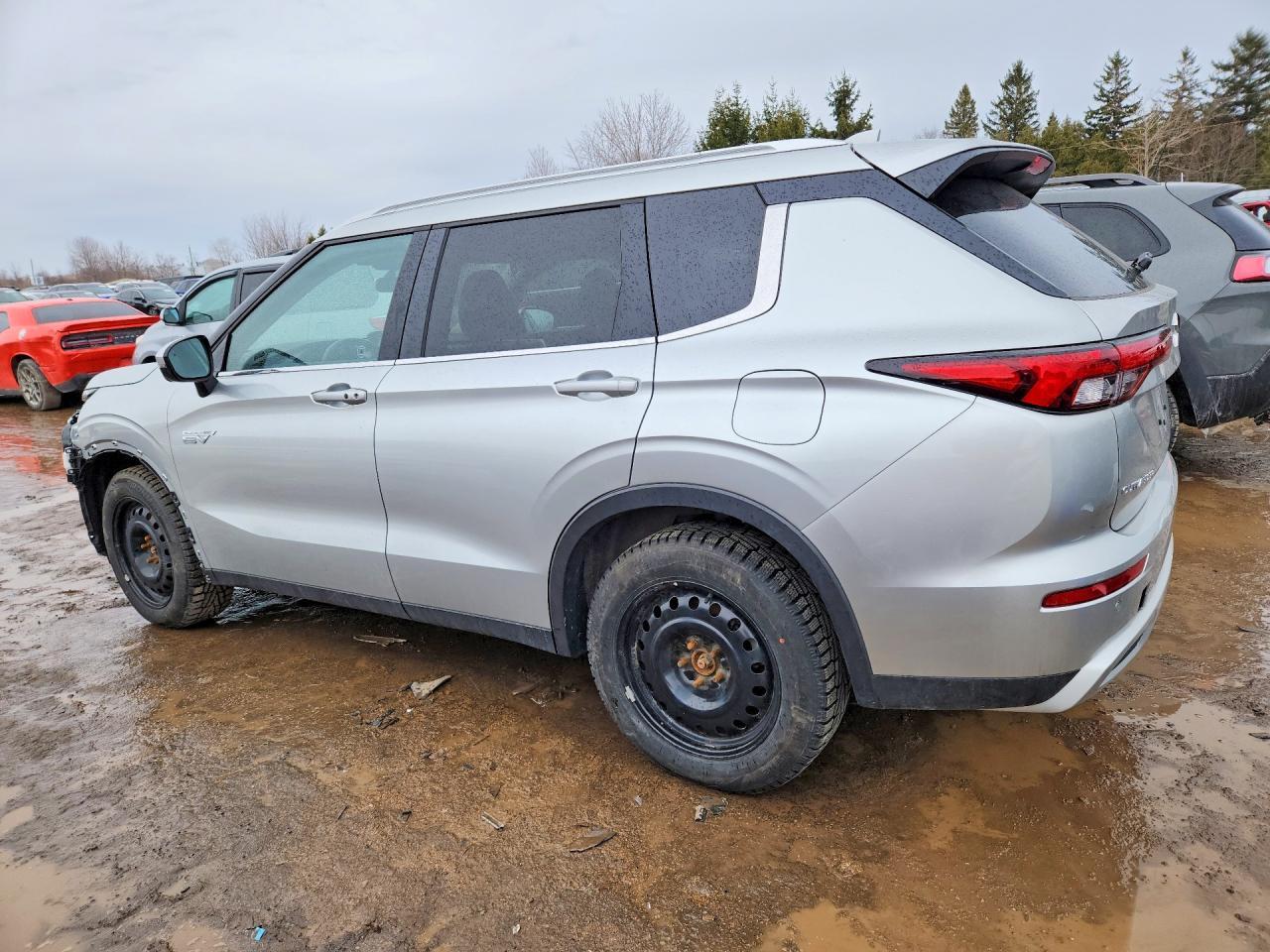 2023 Mitsubishi Outlander Se - zdjęcie 2