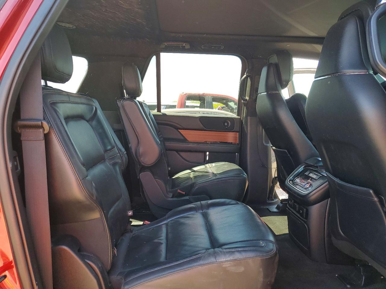 2018 Lincoln Navigator L Select - zdjęcie 10