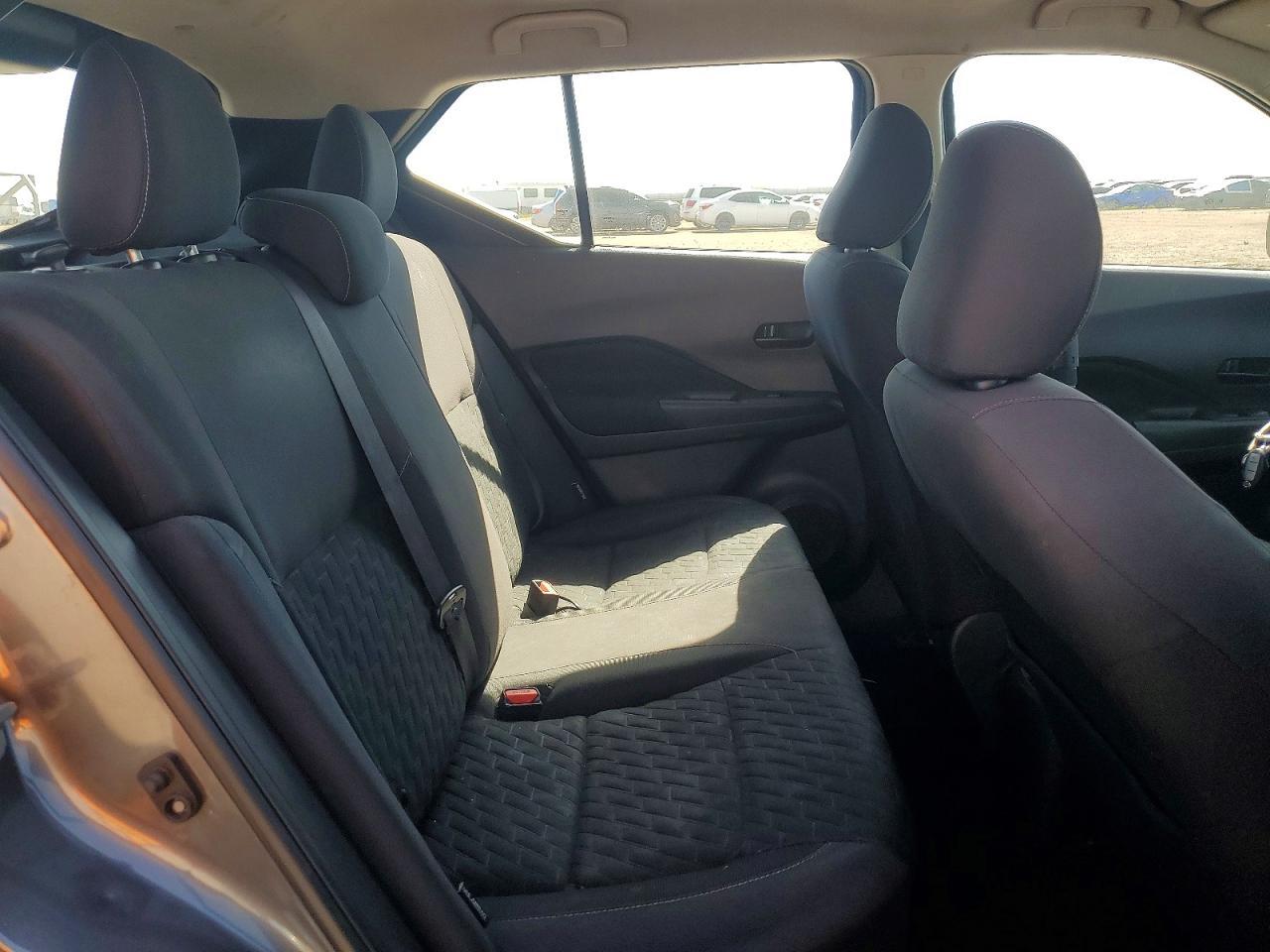 2021 Nissan Kicks S - zdjęcie 10