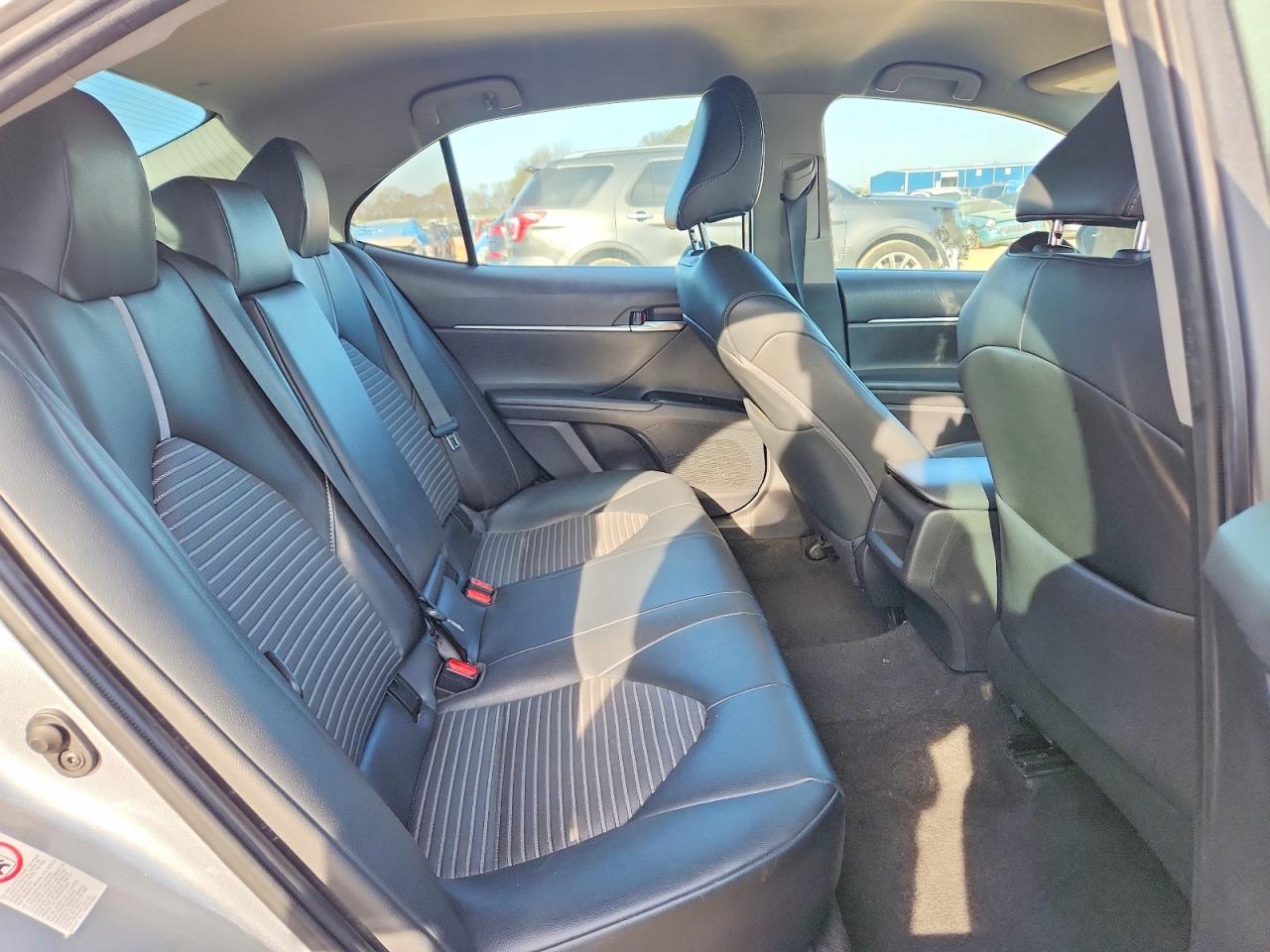 2019 Toyota Camry Se - zdjęcie 10