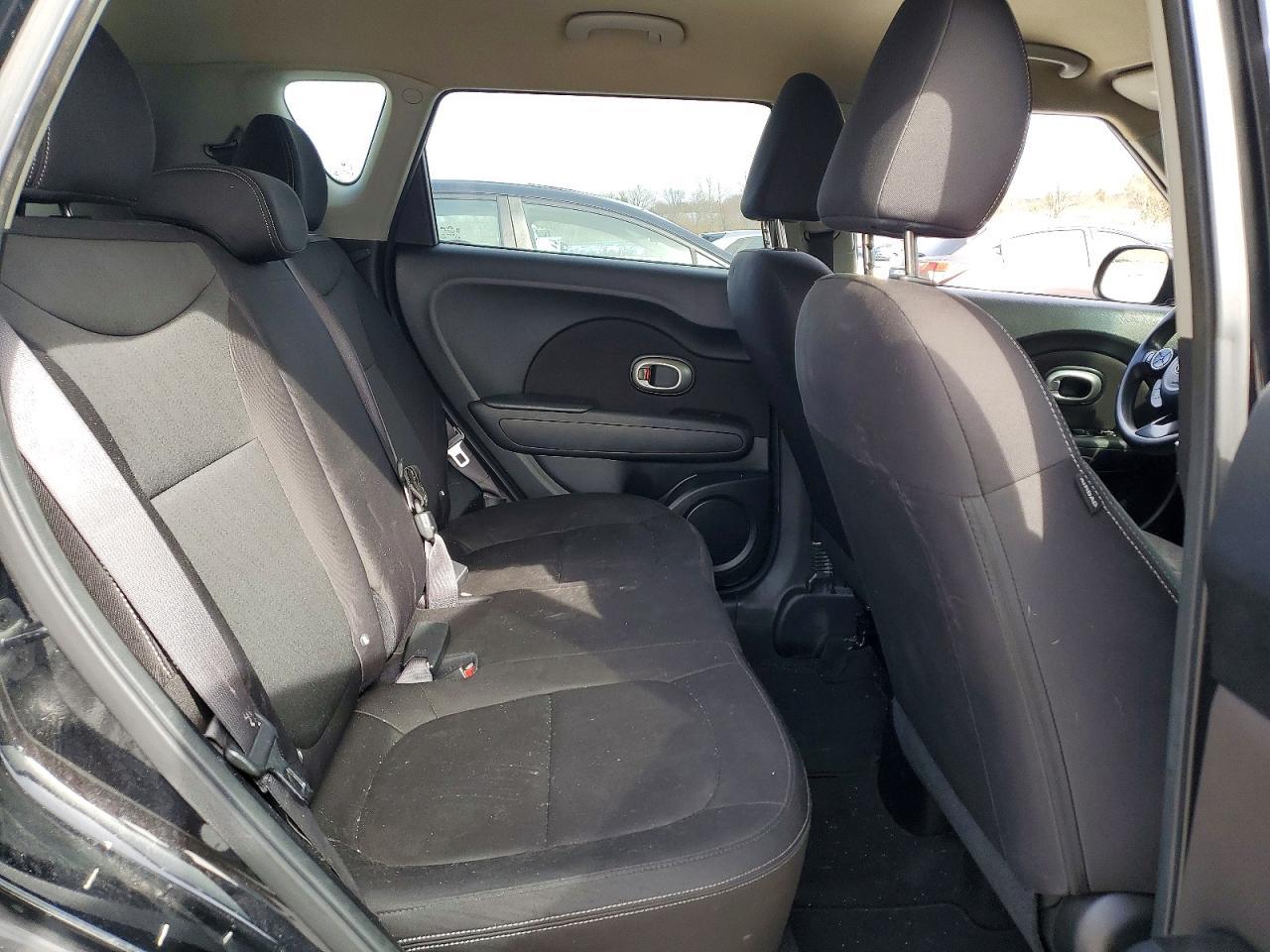 2016 Kia Soul Base - zdjęcie 11