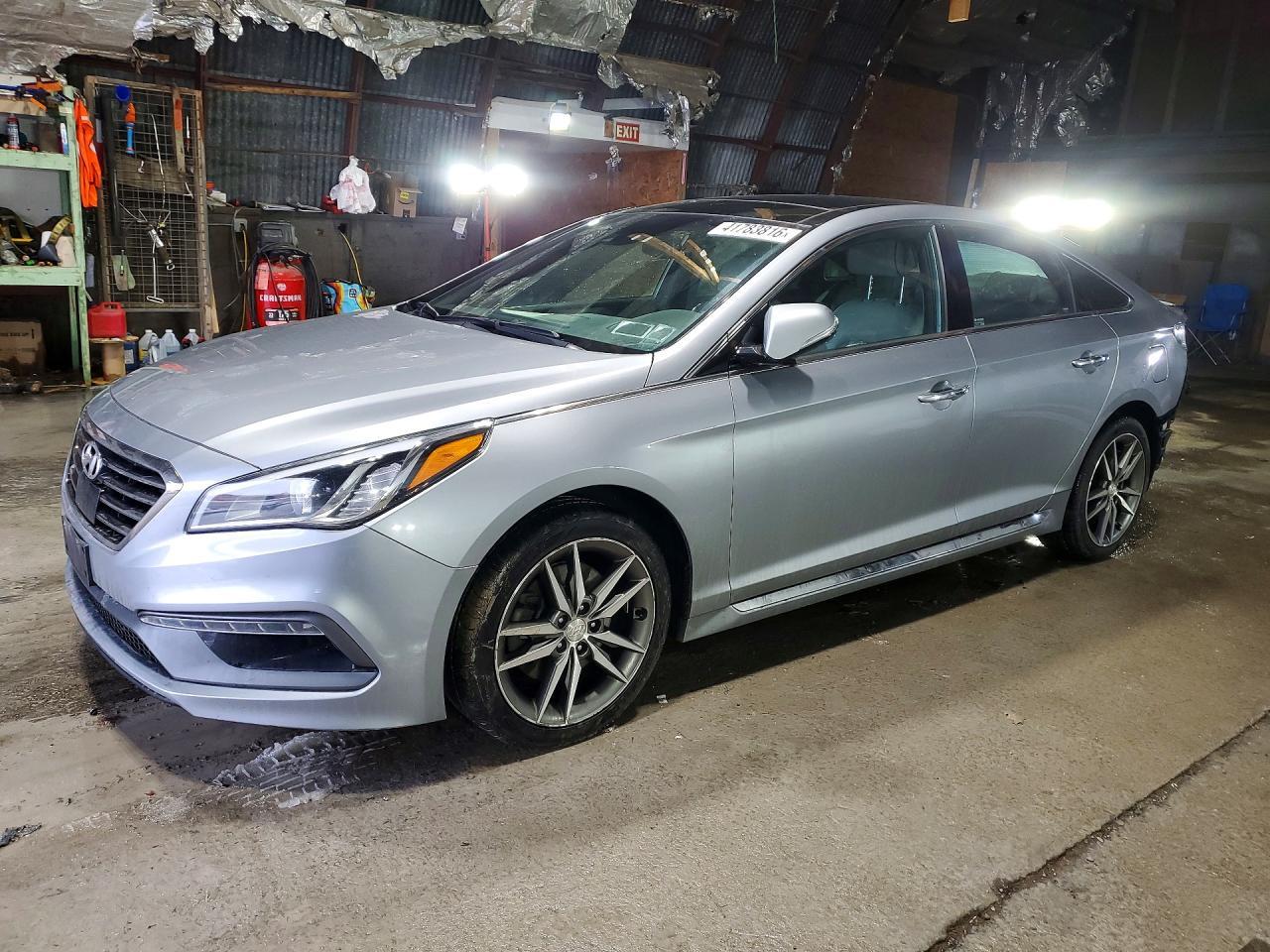 2015 Hyundai Sonata Sport 2.0T - zdjęcie główne