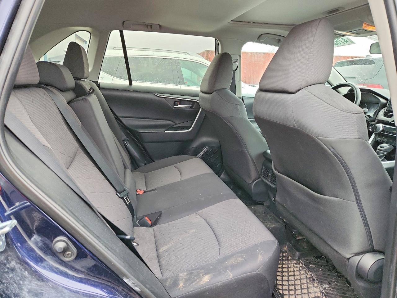 2019 Toyota Rav 4 - zdjęcie 10