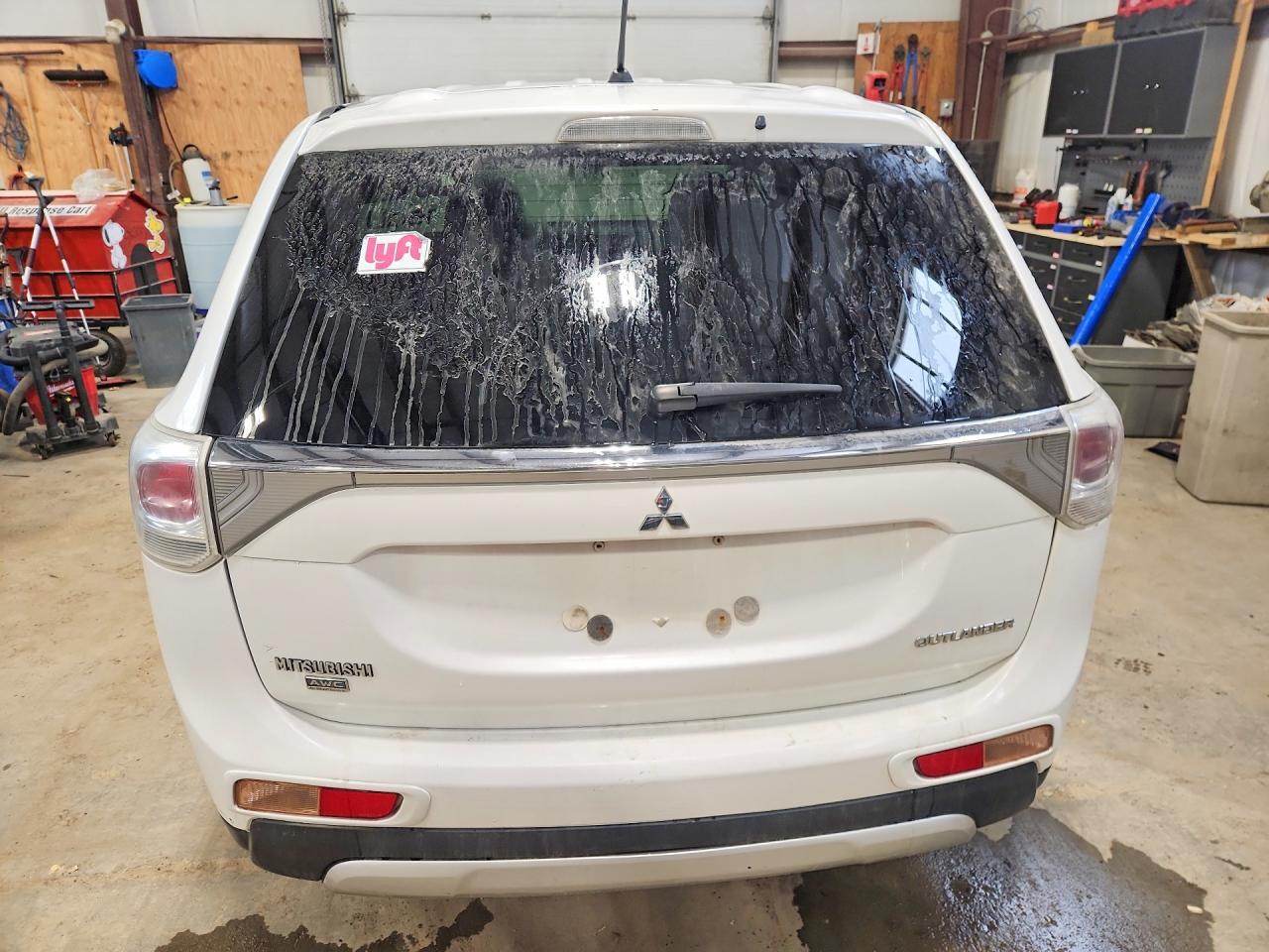2015 Mitsubishi Outlander Es - zdjęcie 6