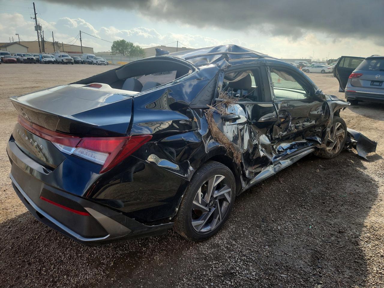 2025 Hyundai Elantra Sel Sport - zdjęcie 3