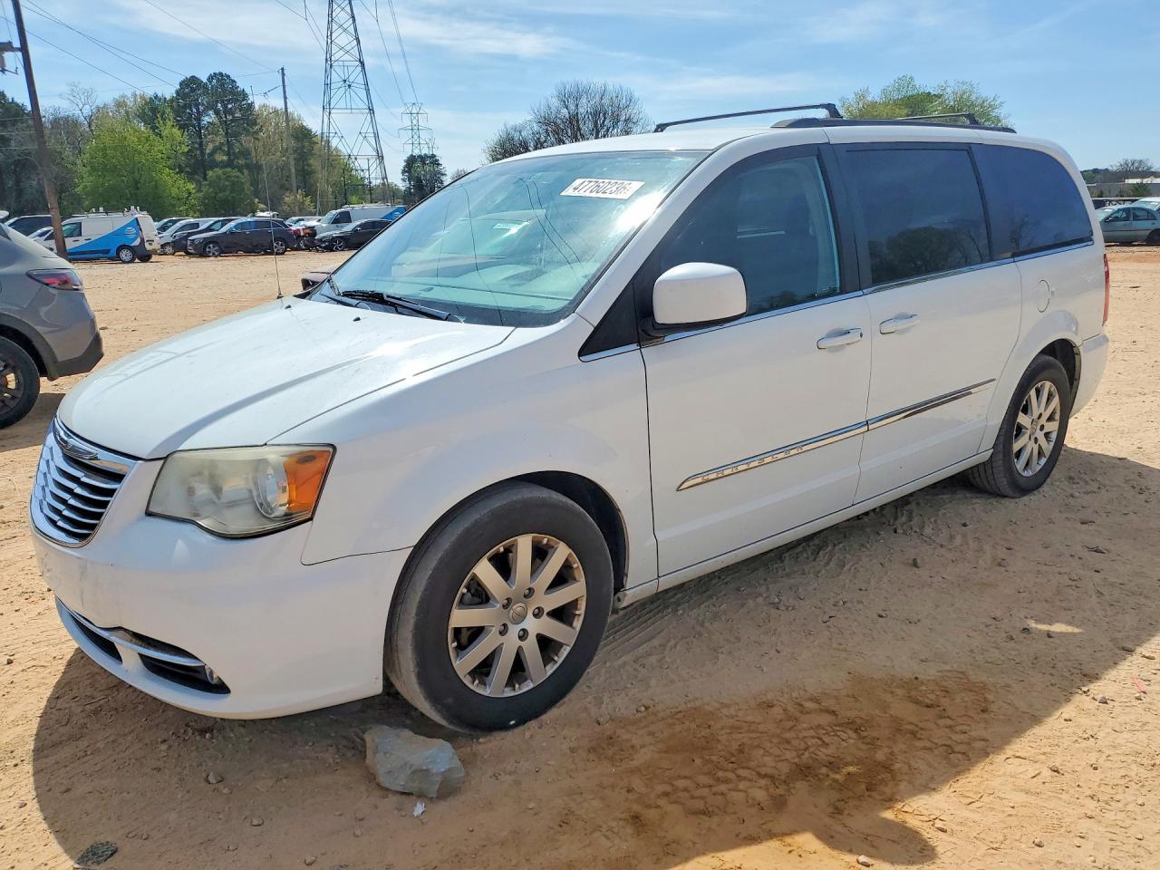 2014 Chrysler Town & Country Touring - zdjęcie główne