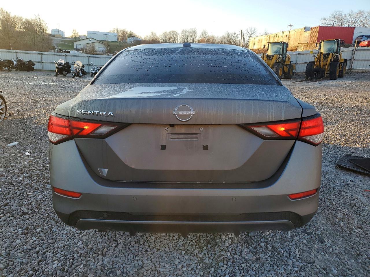 2025 Nissan Sentra Sv - zdjęcie 6