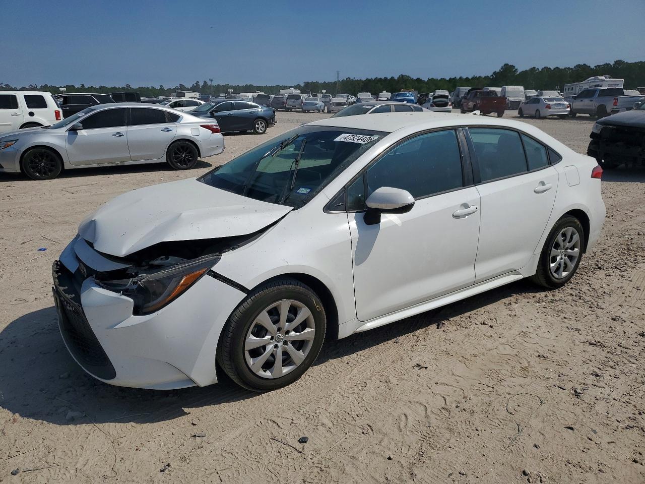 2021 Toyota Corolla Le - zdjęcie główne