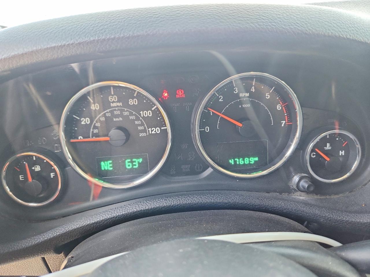 2016 Jeep Wrangler Sport - zdjęcie 9