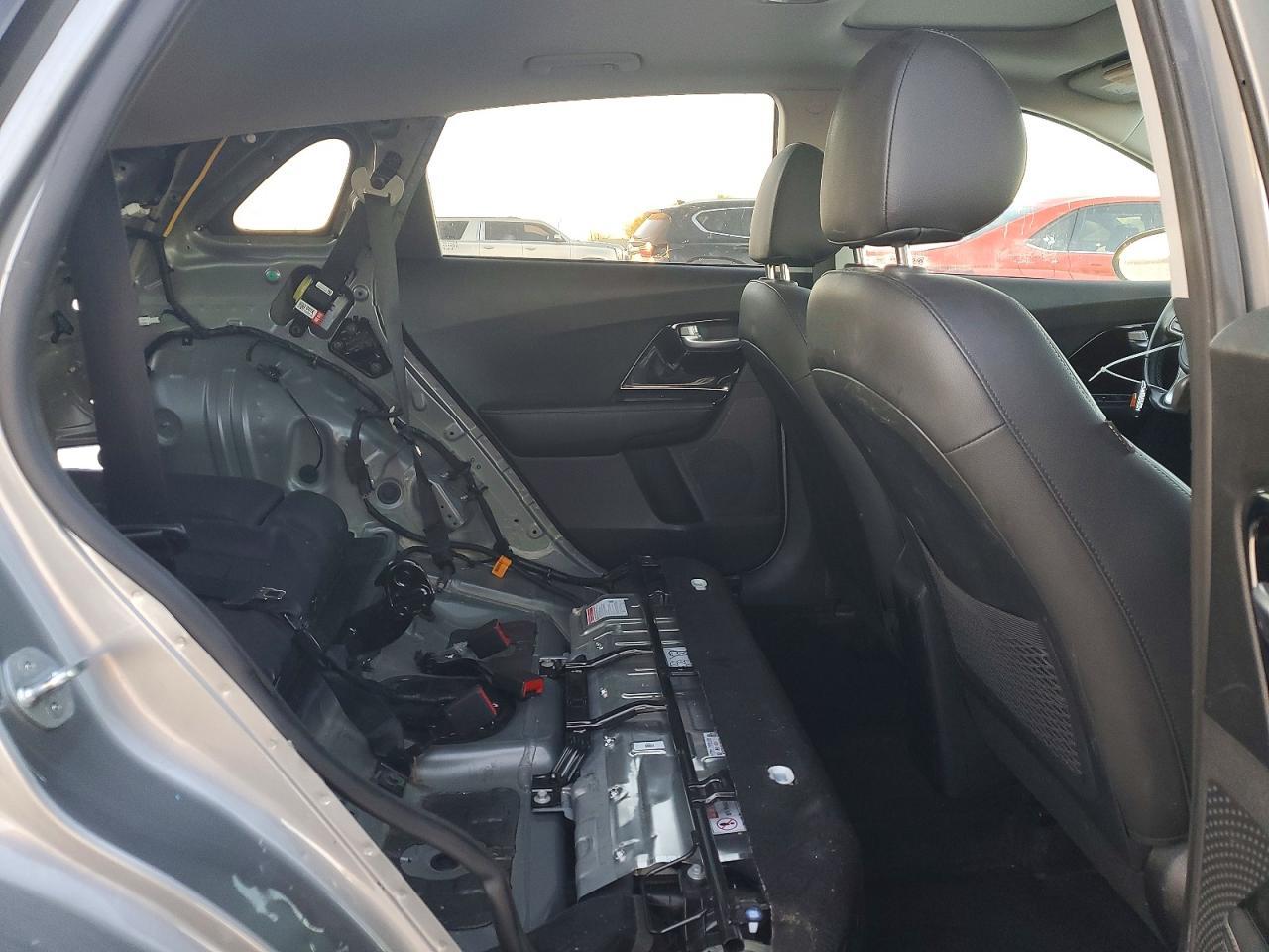 2022 Kia Niro Lxs Special Edition - zdjęcie 11