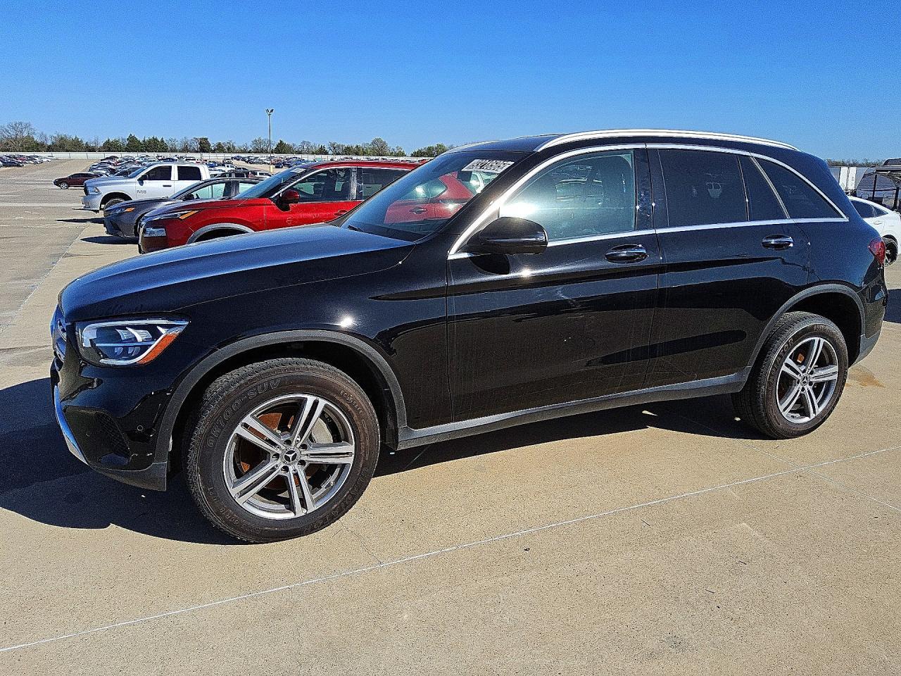 2021 Mercedes-Benz Glc 300 - zdjęcie główne