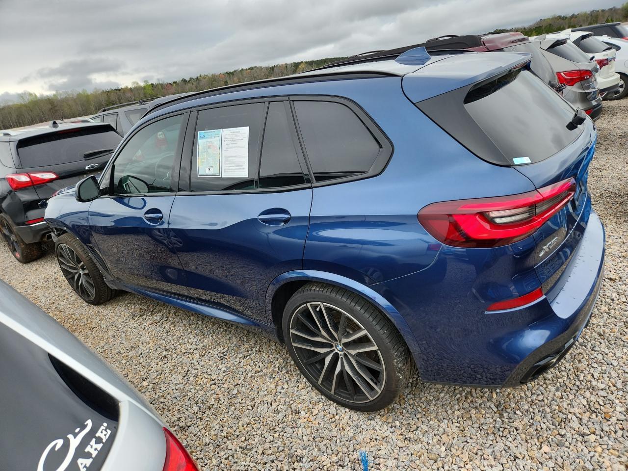 2023 BMW X5 xDrive40I - zdjęcie 2