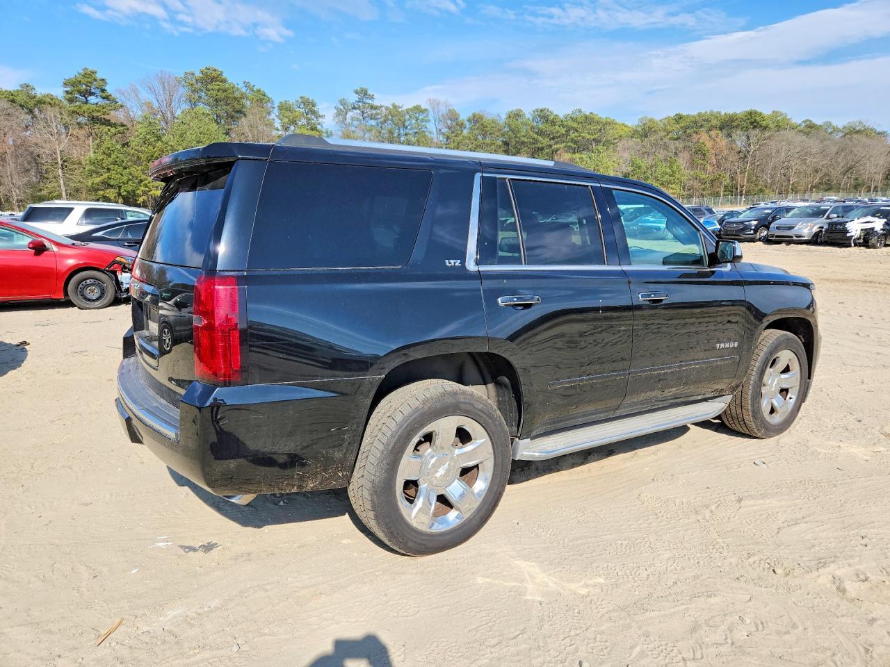 2015 Chevrolet Tahoe K1500 Ltz - zdjęcie 3