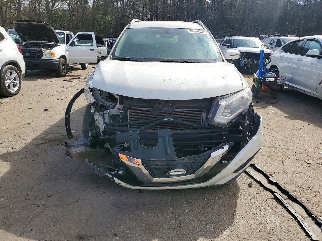 2017 Nissan Rogue - zdjęcie 5