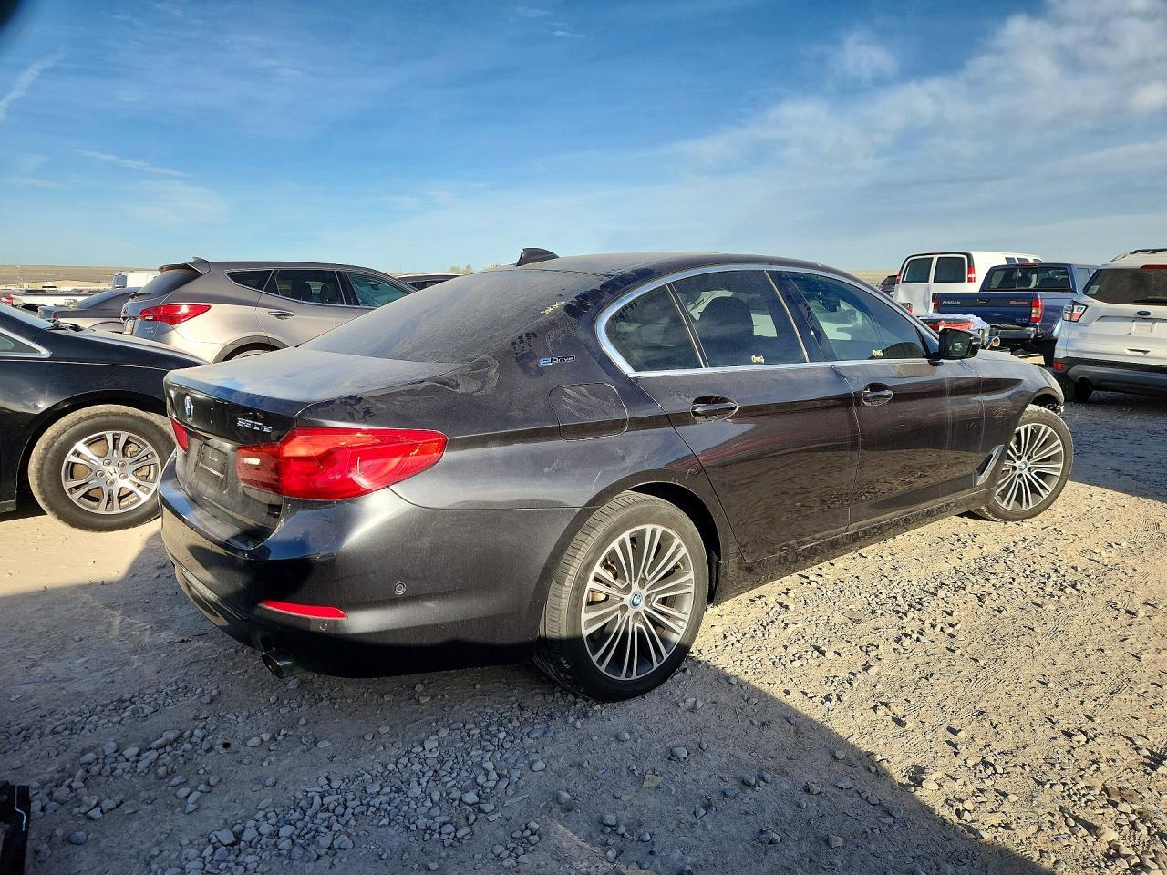 2019 BMW 530E - zdjęcie 3
