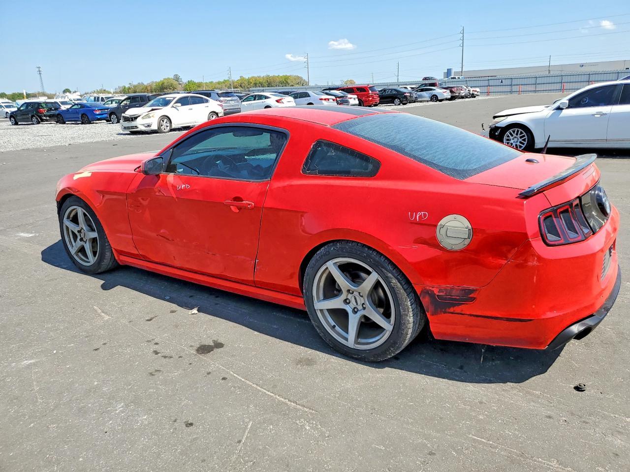 2014 Ford Mustang - zdjęcie 2