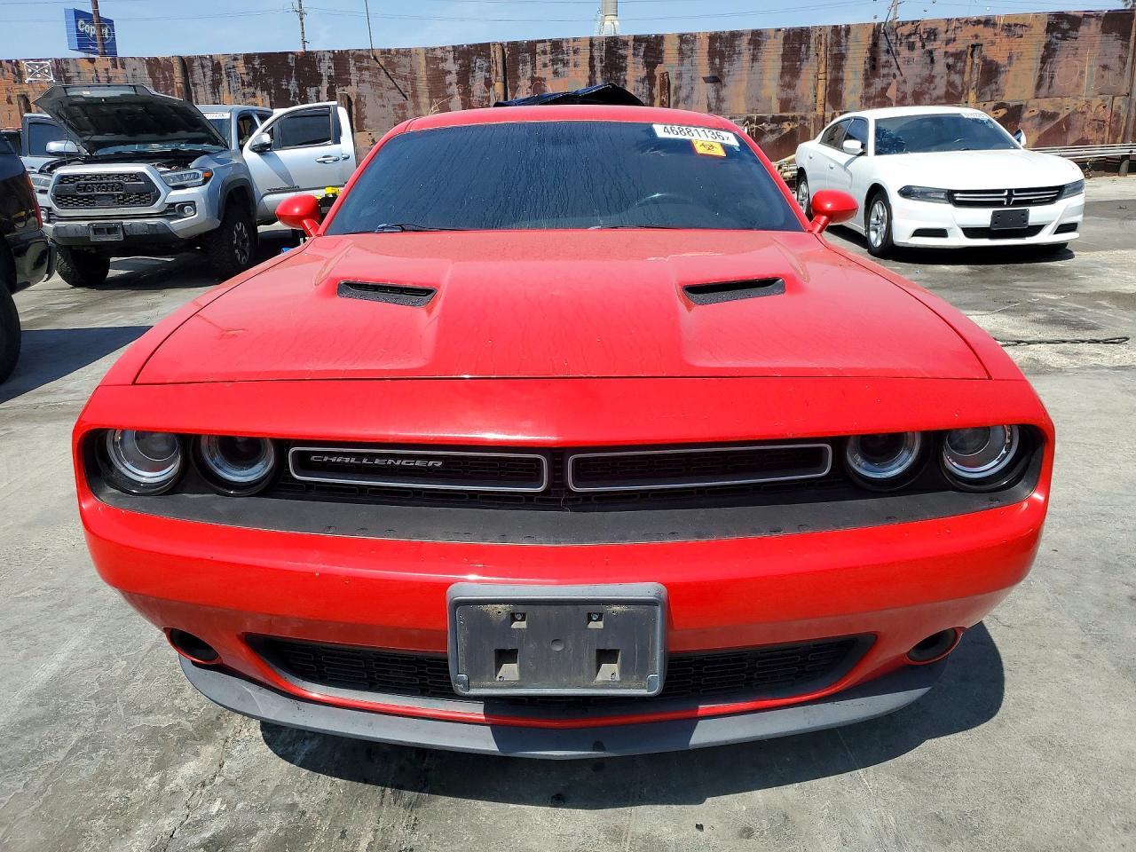 2016 Dodge Challenger Sxt - zdjęcie 5