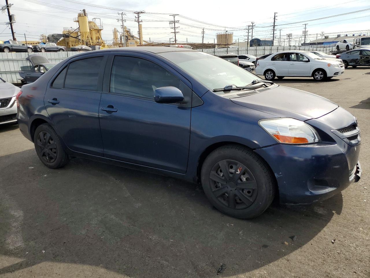 2022 Toyota Yaris - zdjęcie 4