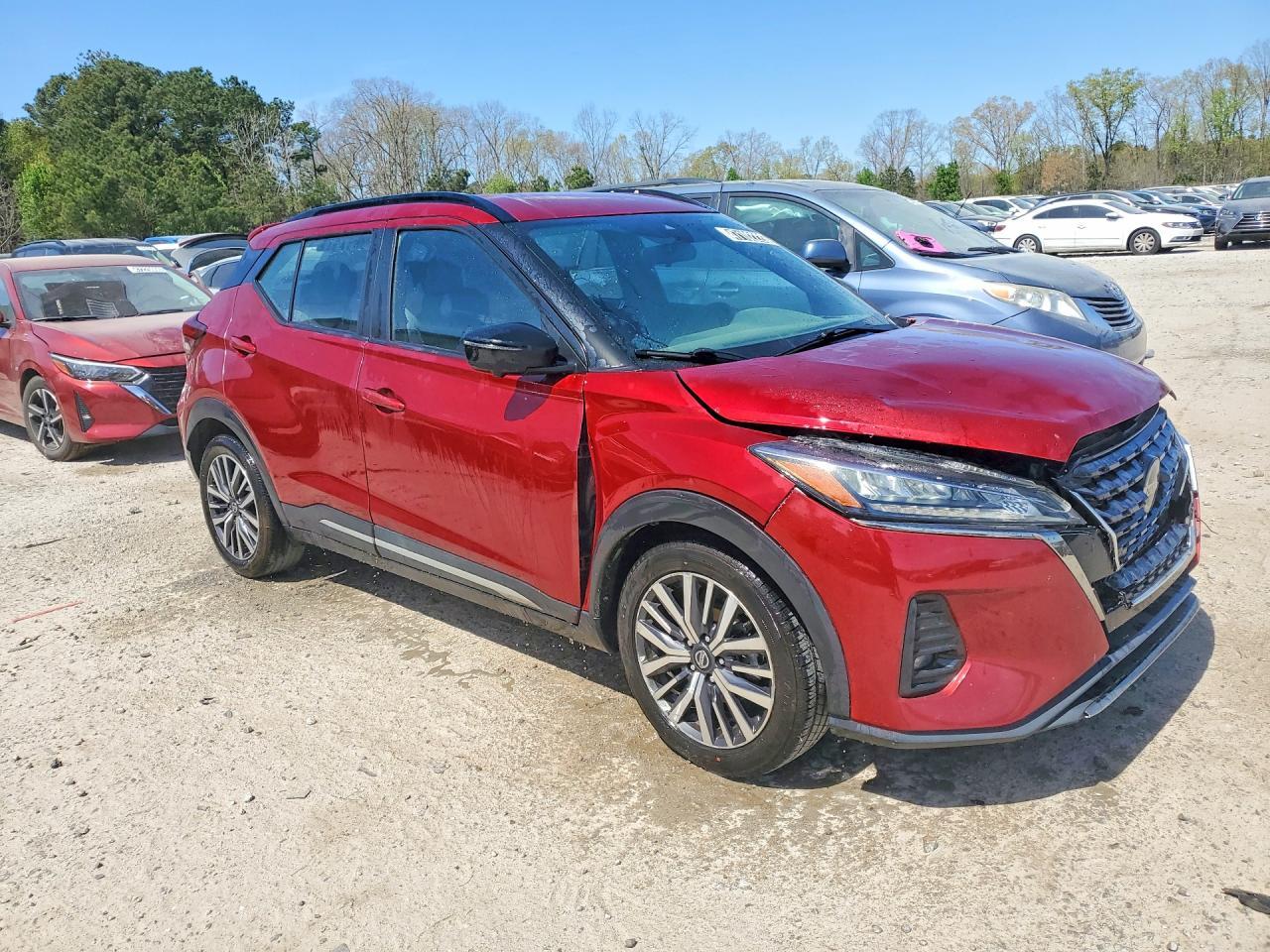 2021 Nissan Kicks Sr - zdjęcie 4